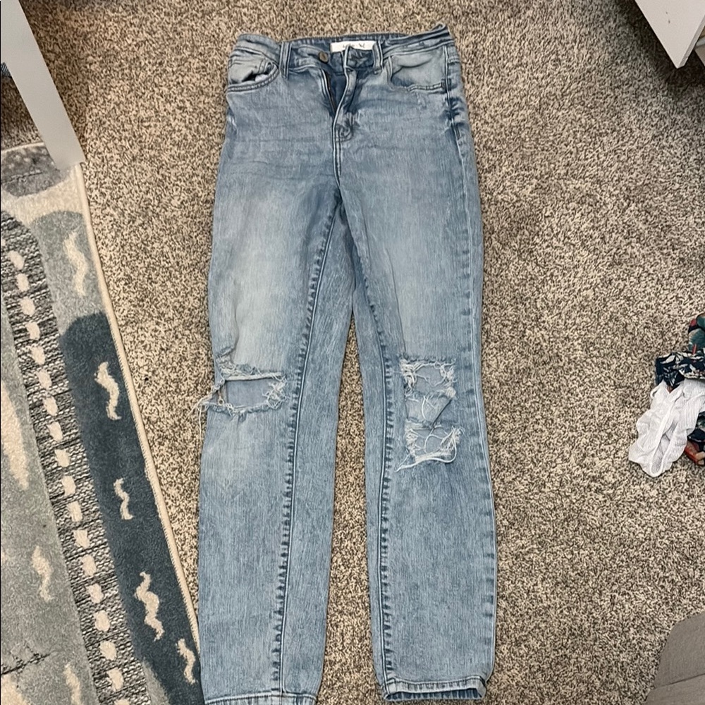 Trendy Light Blue Distressed Skinny Jeans